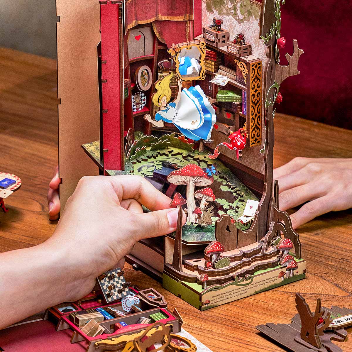 DIY ROLIFE - FALL INTO WONDER ALICIA